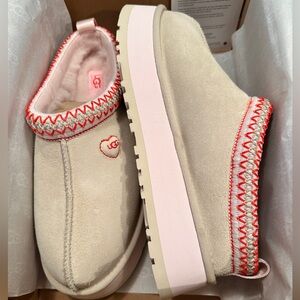 UGG NIB Tazz Love 26 Women Mule Slippers SZ 8 SOLD OUT RETAIL Sea Salt/Rosetta